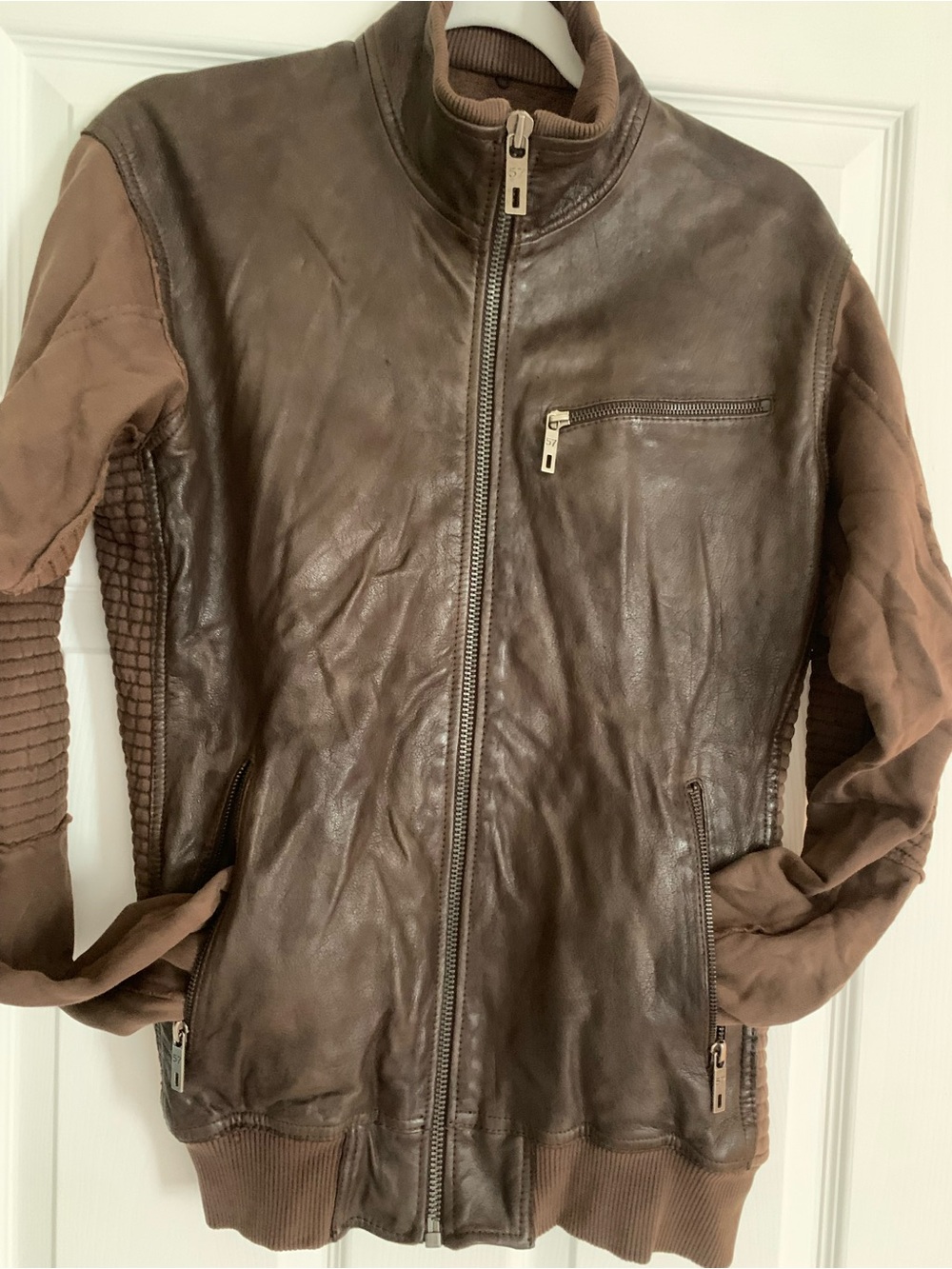 Legend Label 57 CHEVIGNON  Men’s Leather Zip-Up Jacket. New cost $490